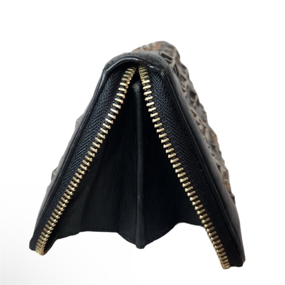 Jimmy Choo Black leather zip around wallet - Picture 2 of 10